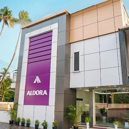 Hotel Aldora Airport Residency Nedumbassery Exterior foto