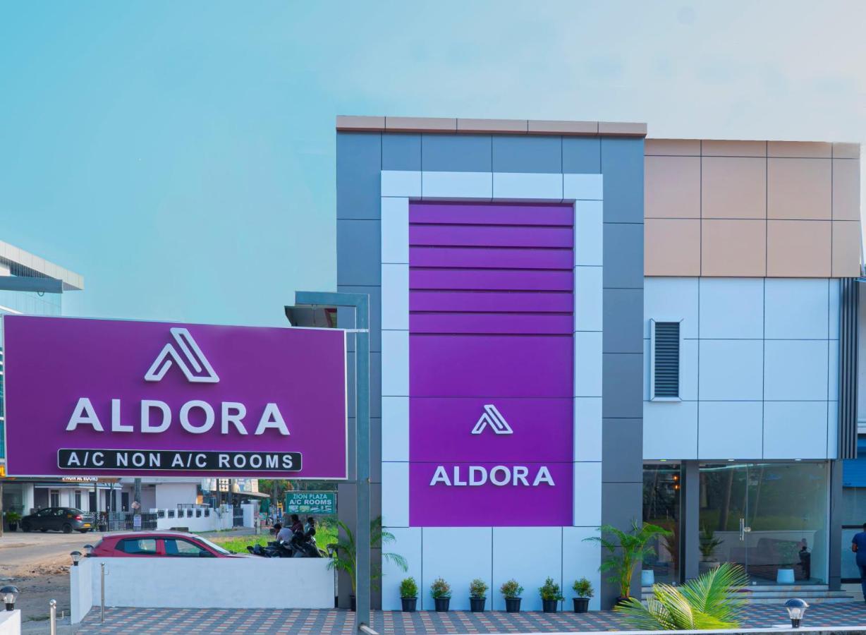 Hotel Aldora Airport Residency Nedumbassery Exterior foto