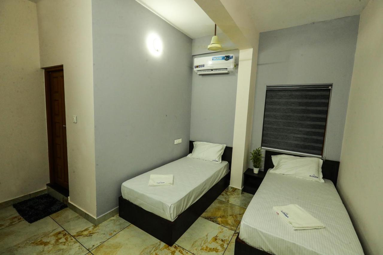 Hotel Aldora Airport Residency Nedumbassery Exterior foto