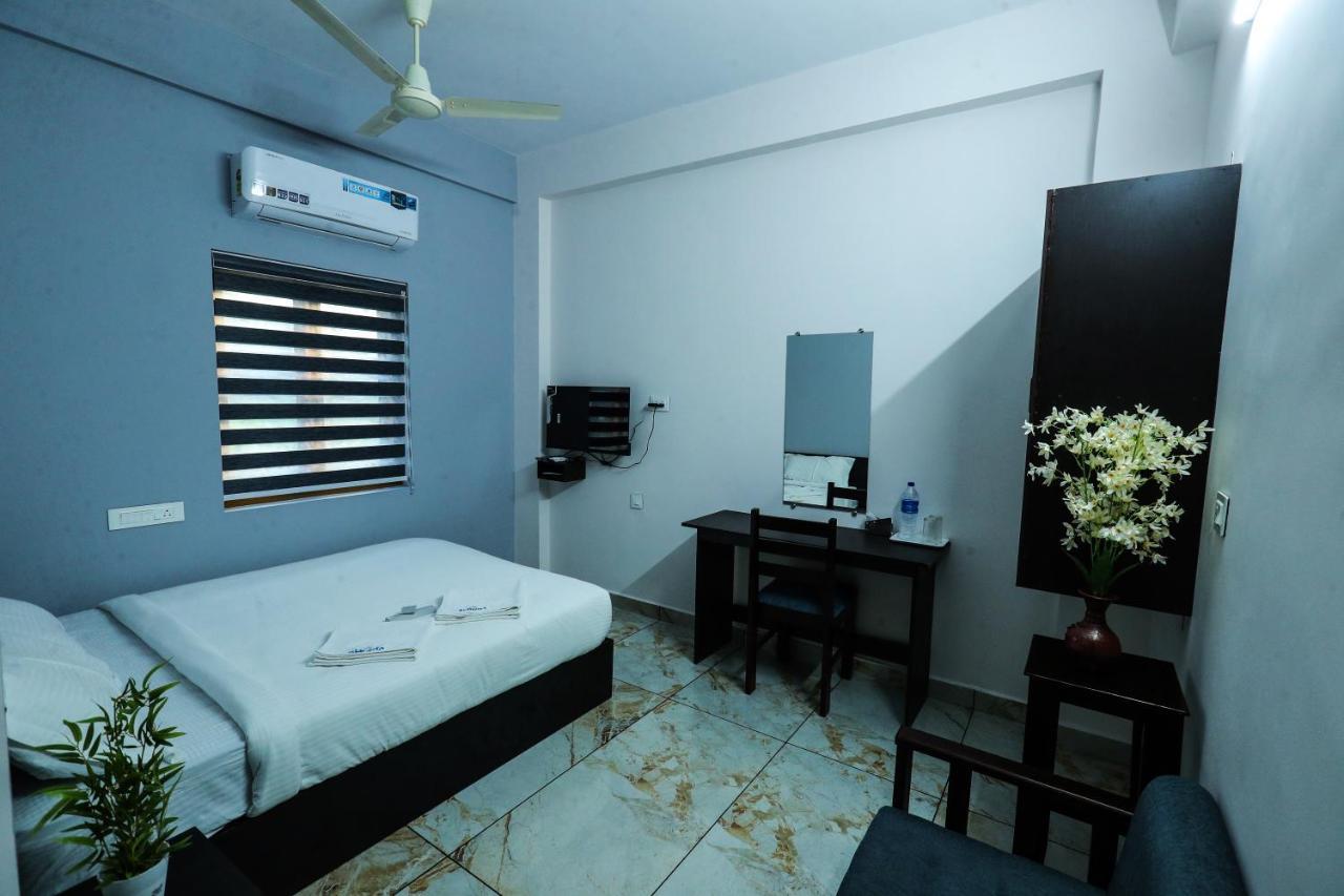 Hotel Aldora Airport Residency Nedumbassery Exterior foto